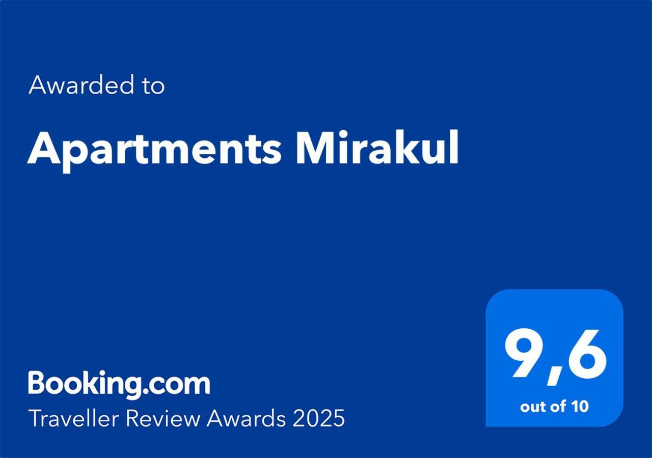 Apartments Mirakul Lopar Extérieur photo