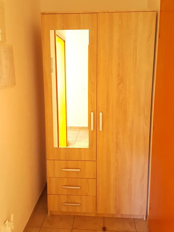 Apartments Mirakul Lopar Extérieur photo