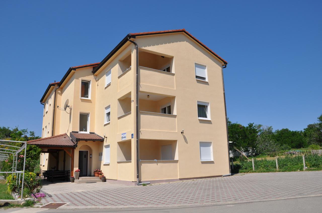 Apartments Mirakul Lopar Extérieur photo