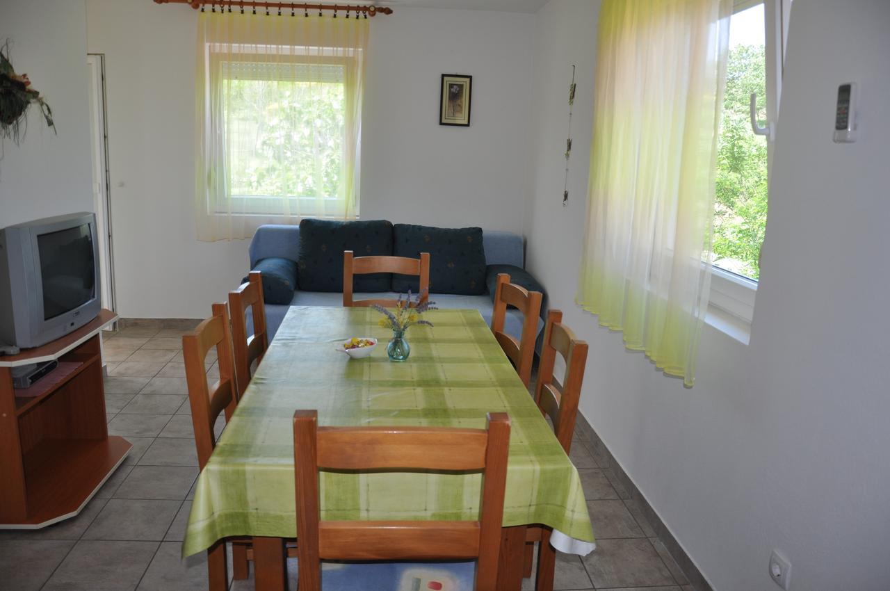 Apartments Mirakul Lopar Extérieur photo